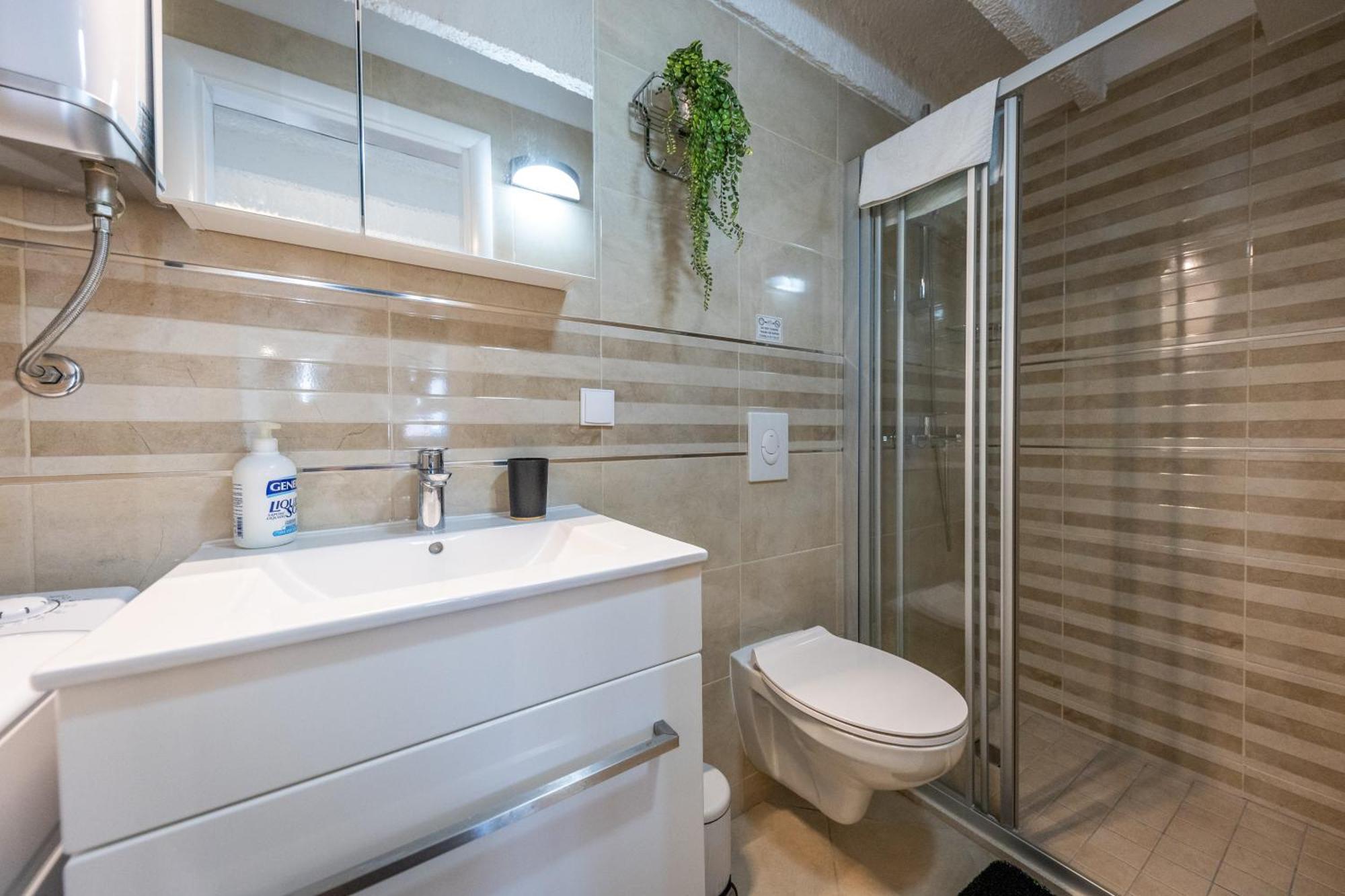 Val Apartment